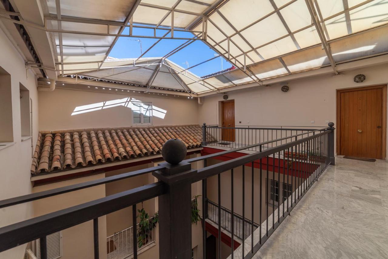 Appartement Alohamundi Martinez Montanes à Séville Extérieur photo