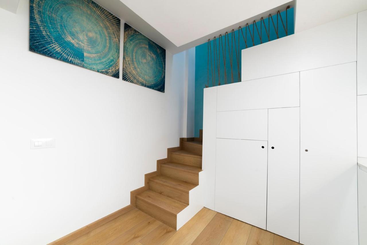 Appartement Alohamundi Martinez Montanes à Séville Extérieur photo