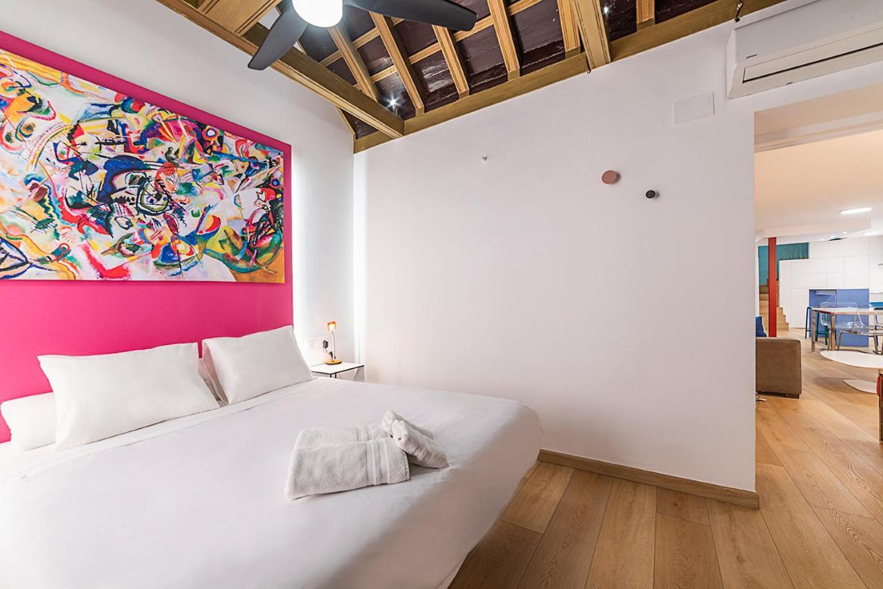 Appartement Alohamundi Martinez Montanes à Séville Extérieur photo